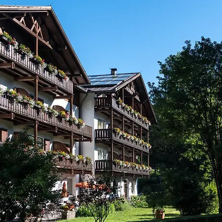 Hotel&appartements Perwanger Hotel Völs am Schlern