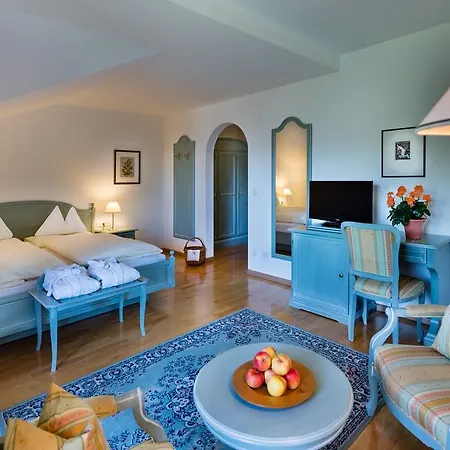& Perwanger Hotel 3*